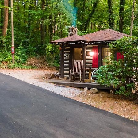 Log Cabin Motor Court Asheville Exteriér fotografie