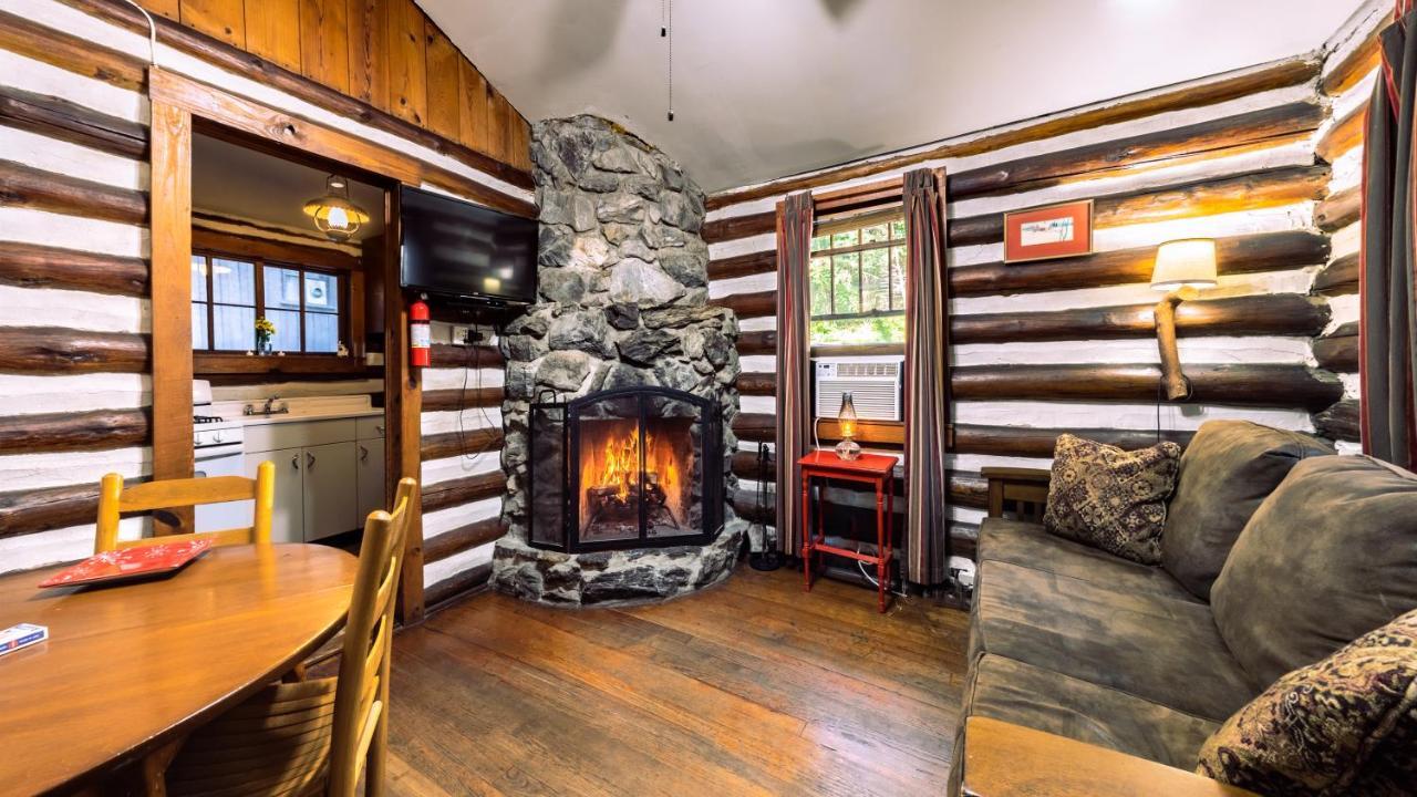 Log Cabin Motor Court Asheville Exteriér fotografie