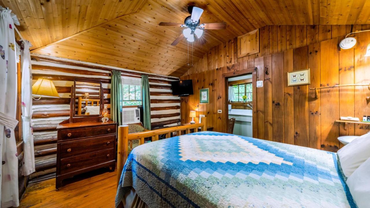 Log Cabin Motor Court Asheville Exteriér fotografie