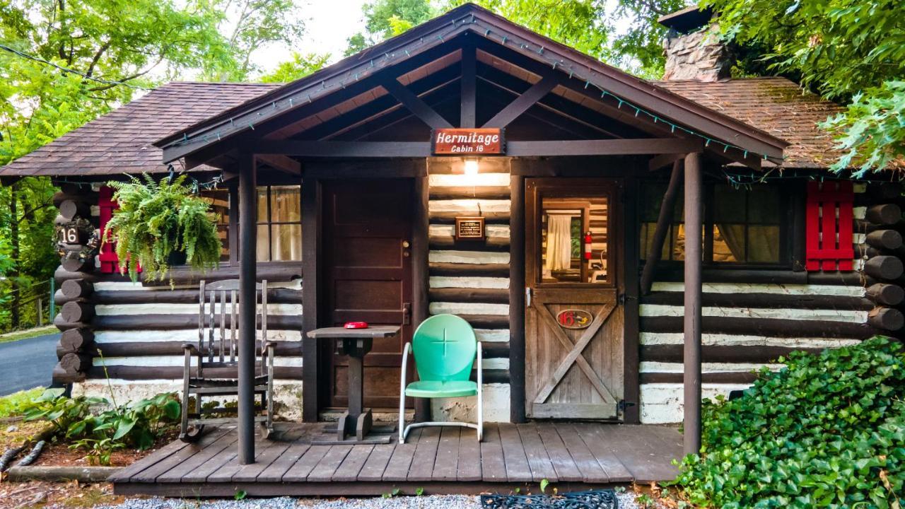 Log Cabin Motor Court Asheville Exteriér fotografie