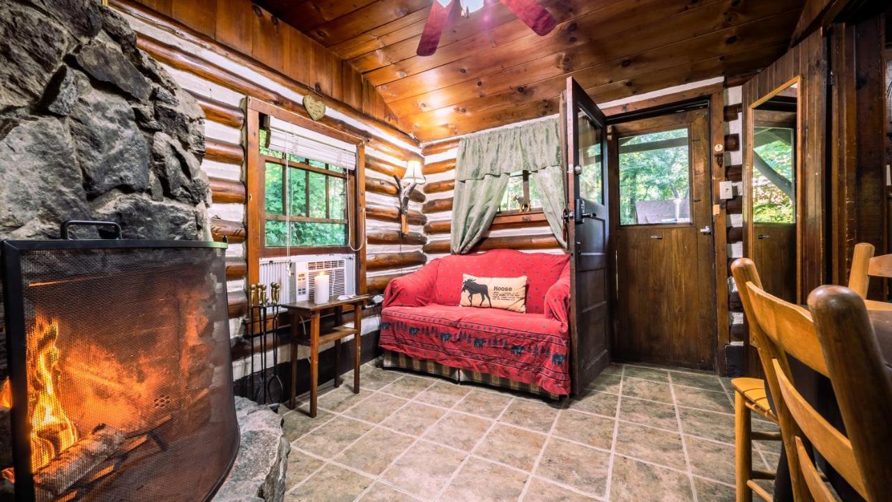 Log Cabin Motor Court Asheville Exteriér fotografie