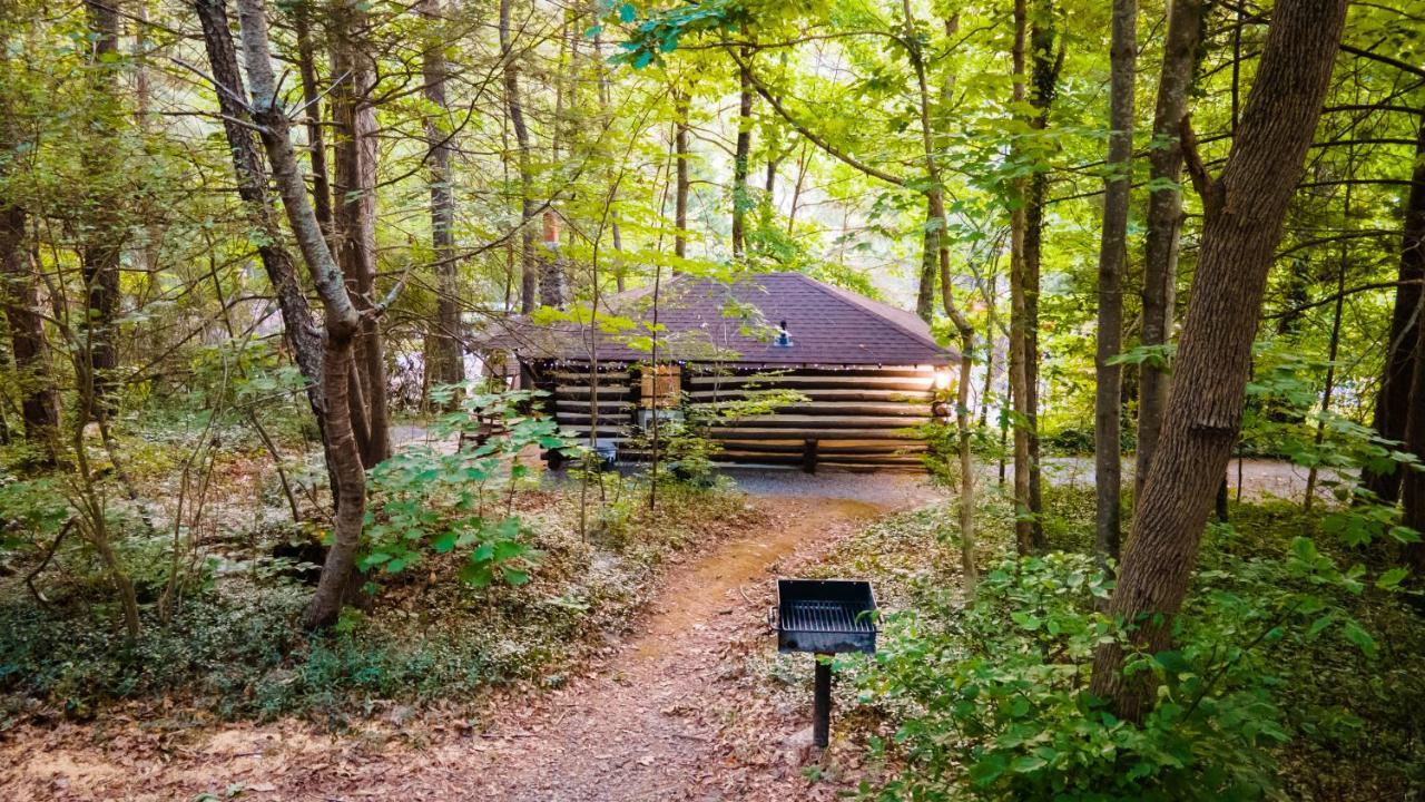 Log Cabin Motor Court Asheville Exteriér fotografie