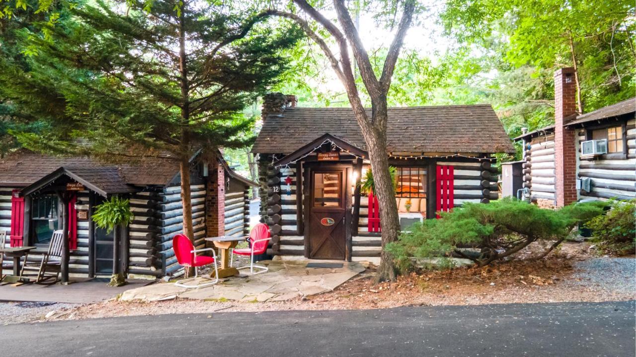 Log Cabin Motor Court Asheville Exteriér fotografie